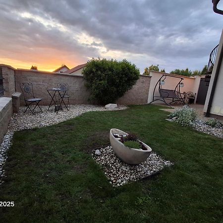 Apartman Mikulov Exterior foto